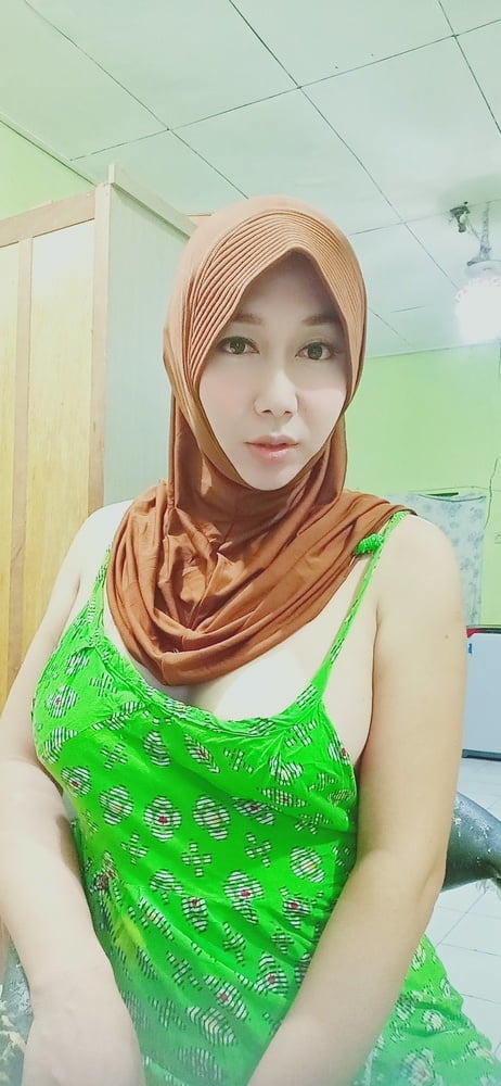 Turbanli hijab arab turkish paki egypt chinese indian malay #88190263