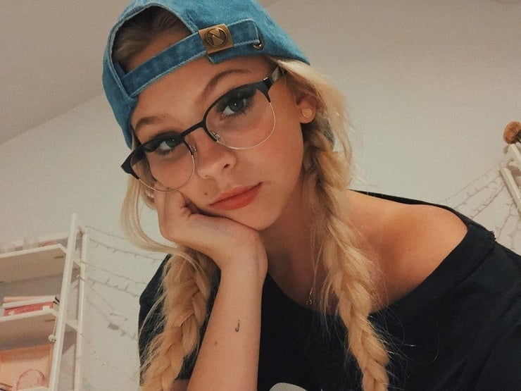 Jordyn Jones looking cute in glasses. #80737544