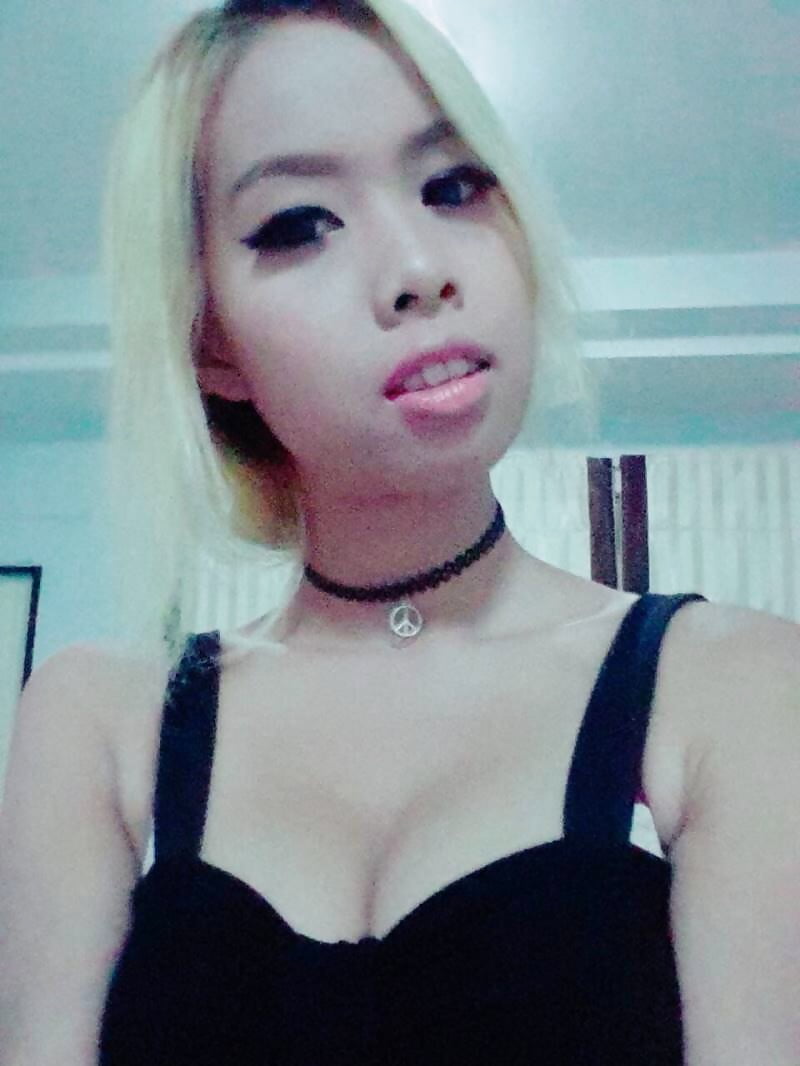 More pics of me #107338134