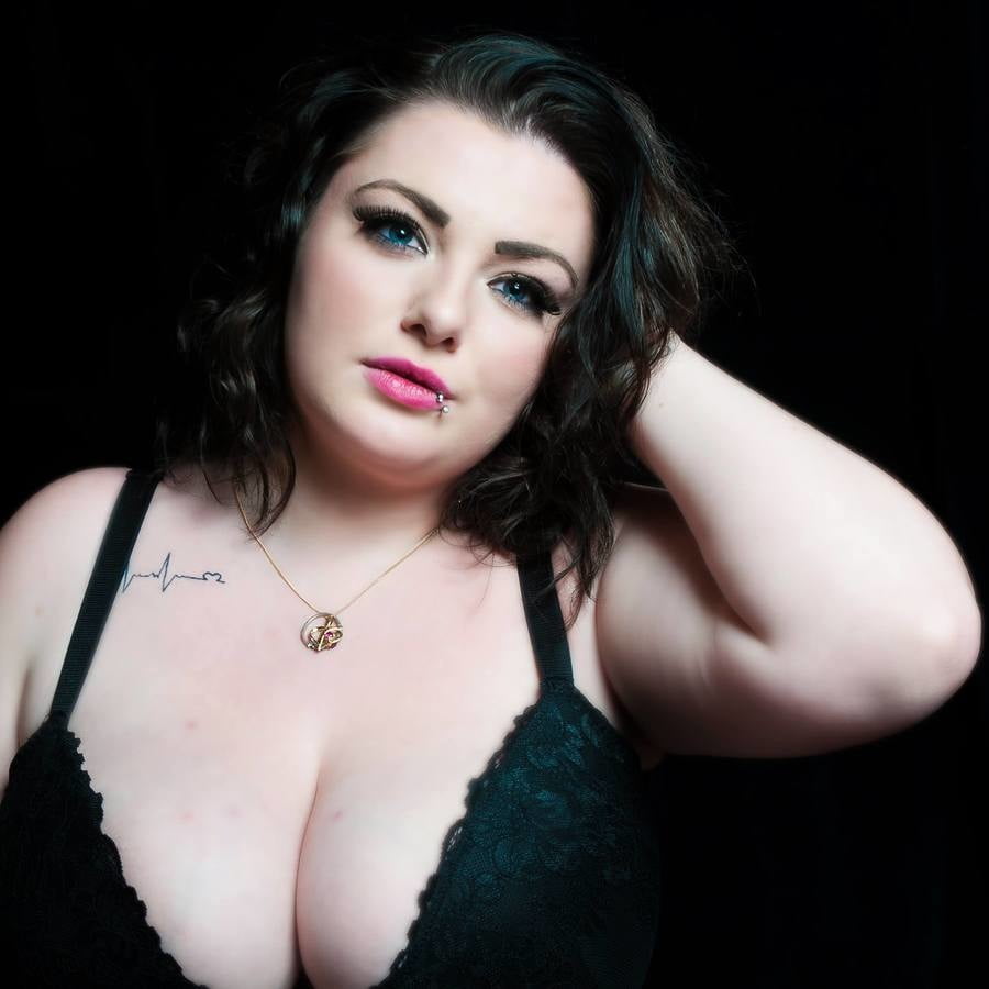 Nikki-louise, sexy uk chunky slut
 #89036906