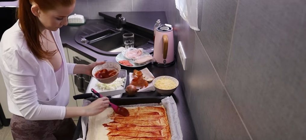 LittleBee desnuda #108323270