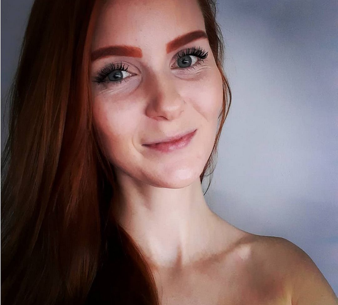 LittleBee desnuda #108323324