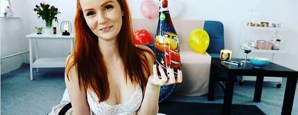 LittleBee desnuda #108323336