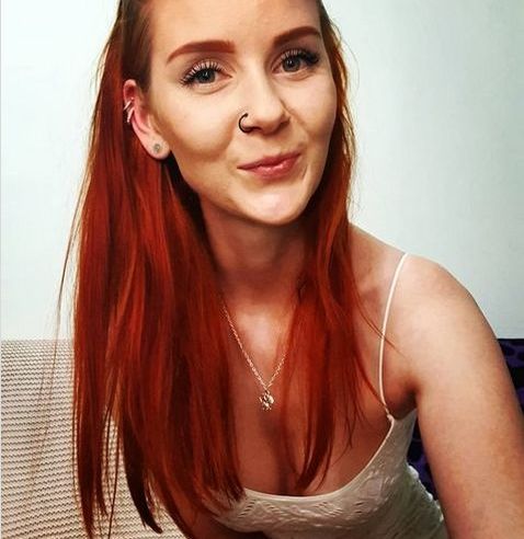 LittleBee desnuda #108323337