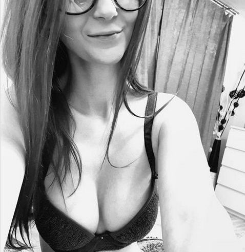 LittleBee desnuda #108323338