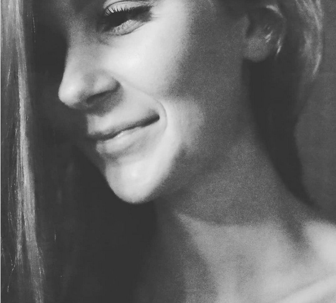 LittleBee desnuda #108323384