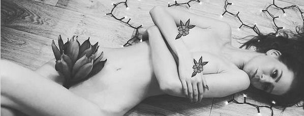 LittleBee desnuda #108323395