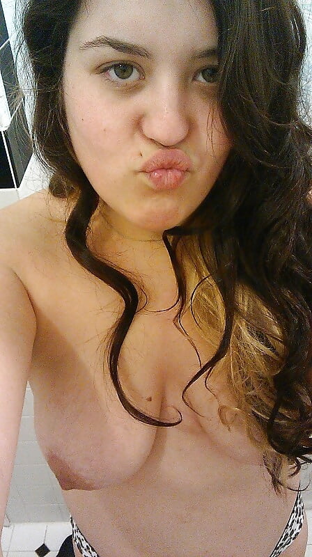 Putas tontas
 #98038221