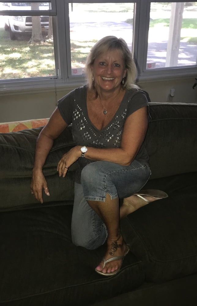 Putas tontas
 #98038324