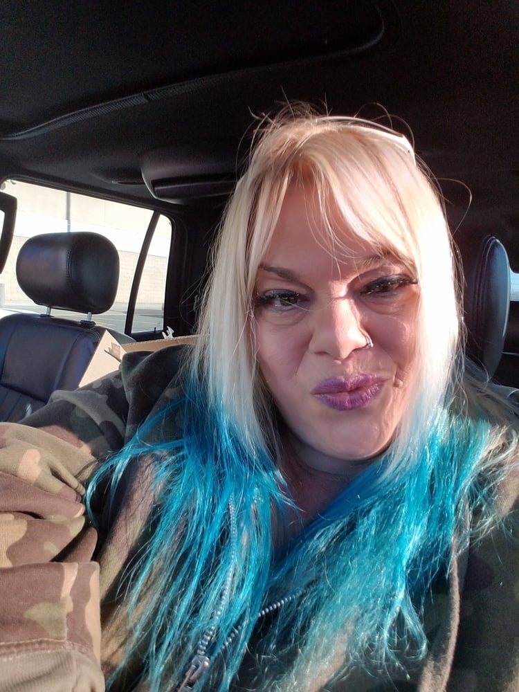 Putas tontas
 #98038354