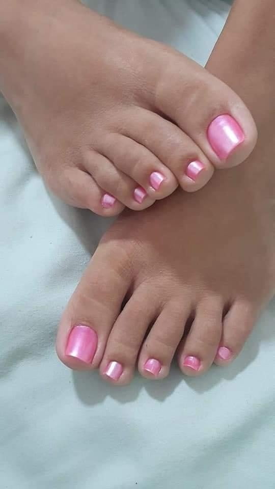 Feet #92402490