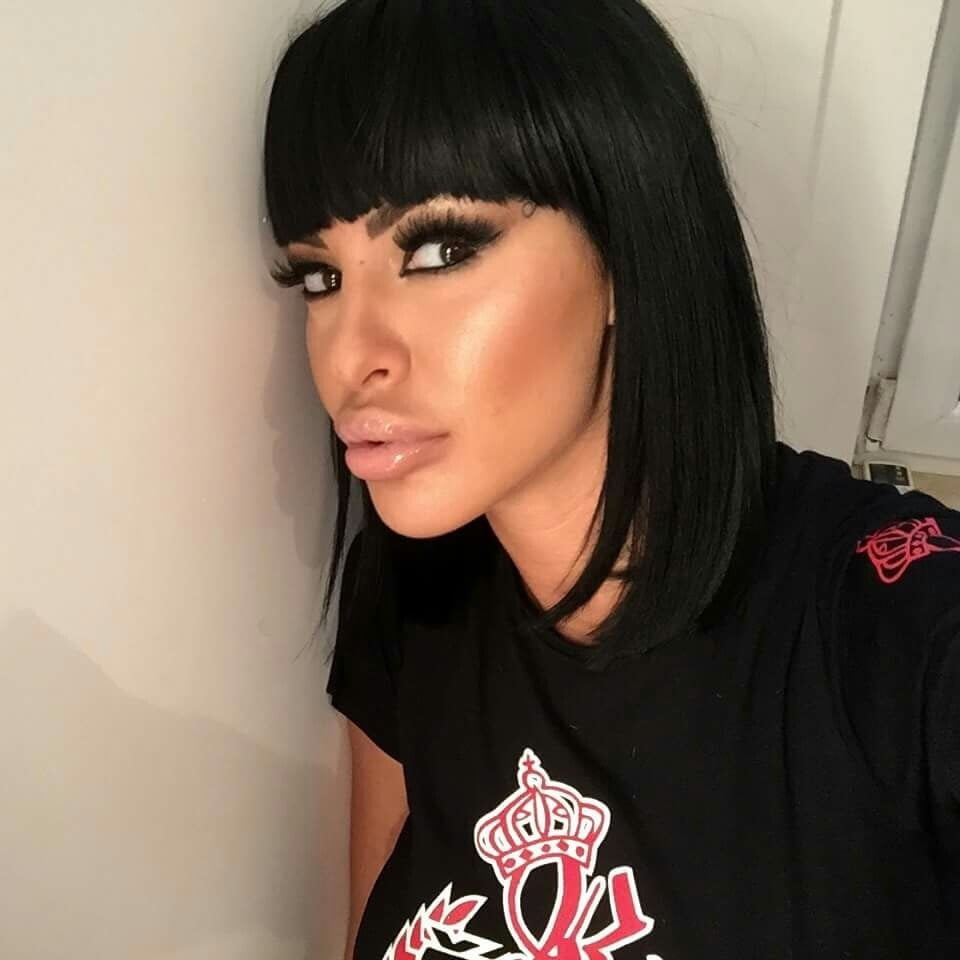 Perra tatuada-:)
 #103128991