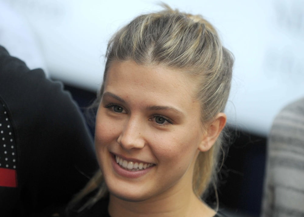 Lockdown distrazione - eugenie bouchard
 #98275548