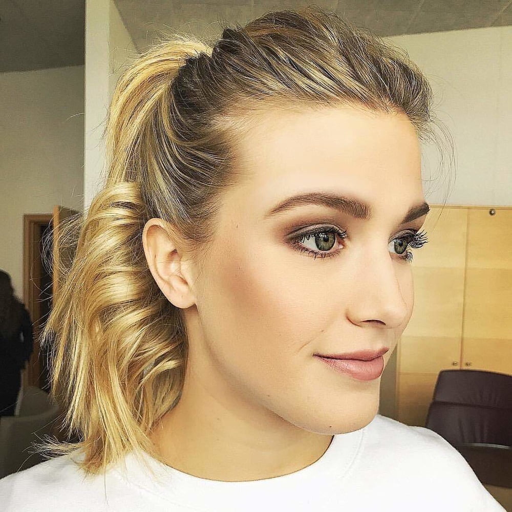 Distracción de bloqueo - eugenie bouchard
 #98275826