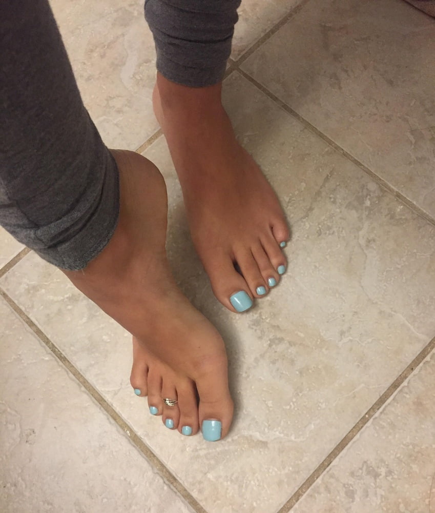 Amateur feet #92686102