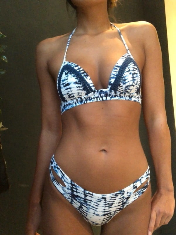 Badeanzug und Bikini
 #96335004