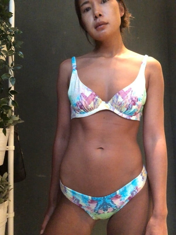 Badeanzug und Bikini
 #96335052