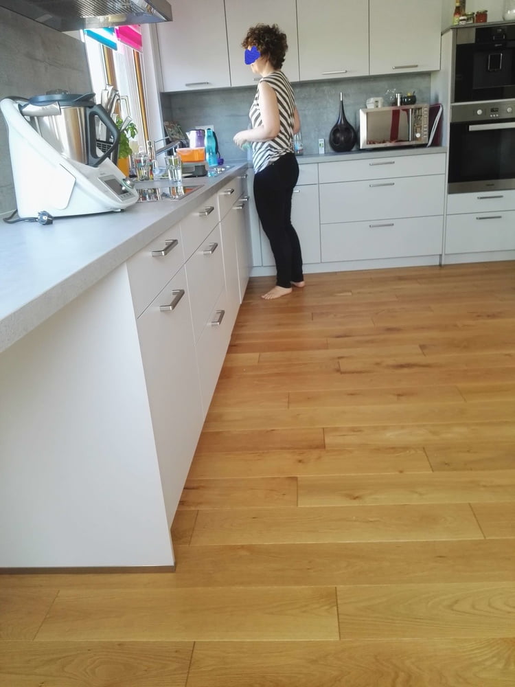 露出した妻たち
 #89526174