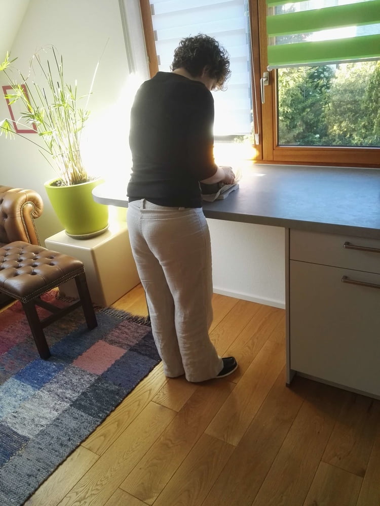 露出した妻たち
 #89526178