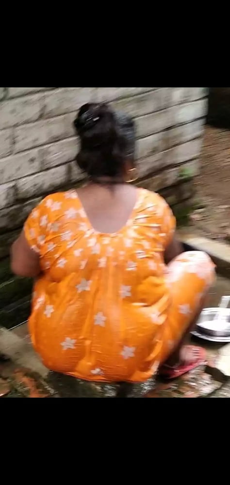 インドの太ったおばさん6
 #80210939