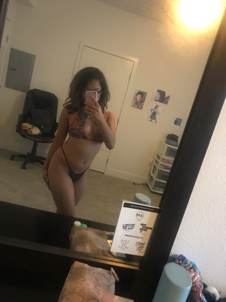 Sub asiático
 #102345433