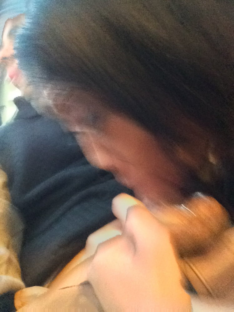 Sub asiático
 #102345695