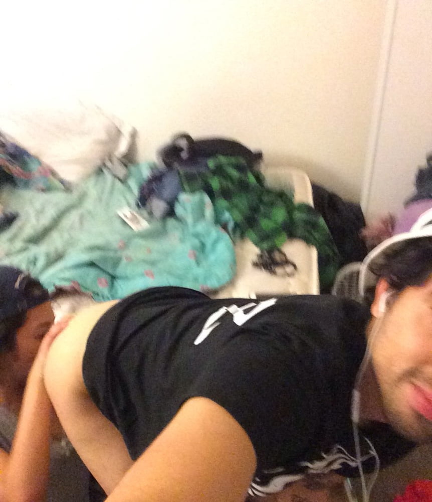 Sub asiático
 #102345790