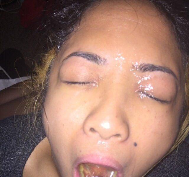 Sub asiático
 #102345939