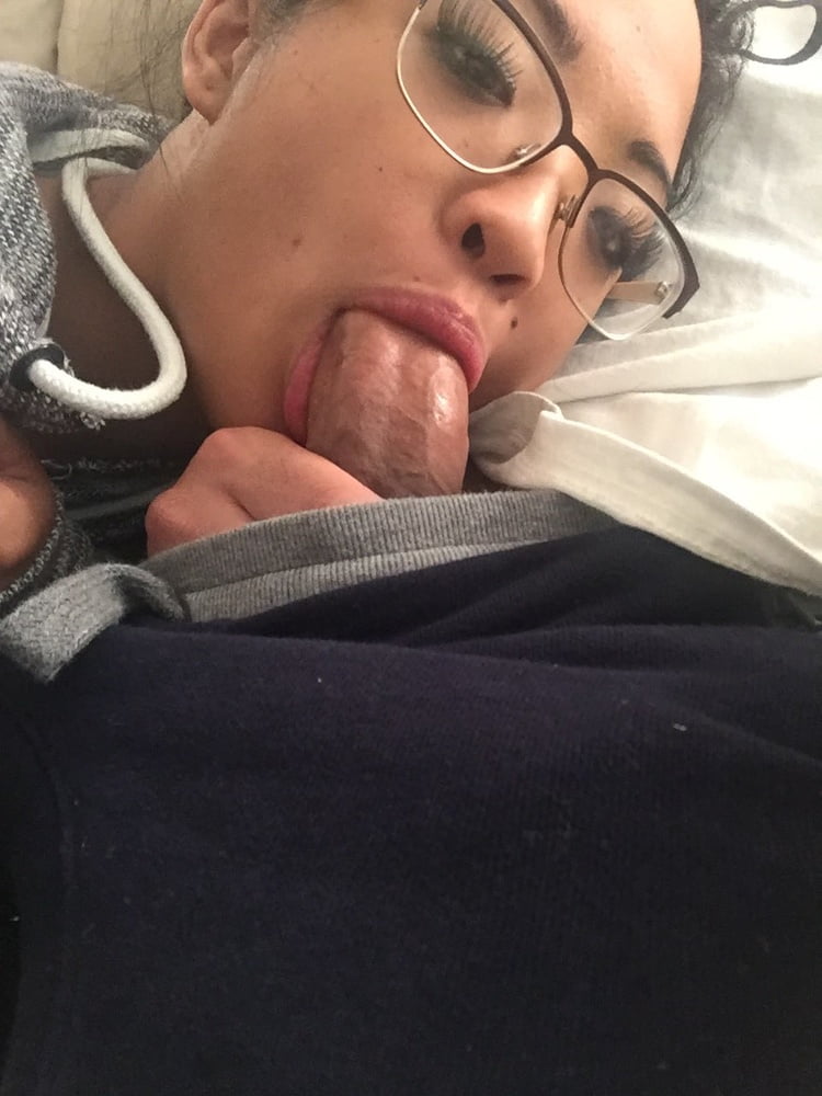 Sub asiático
 #102345949