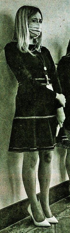 ファイル・ミス・スロー
 #81335044