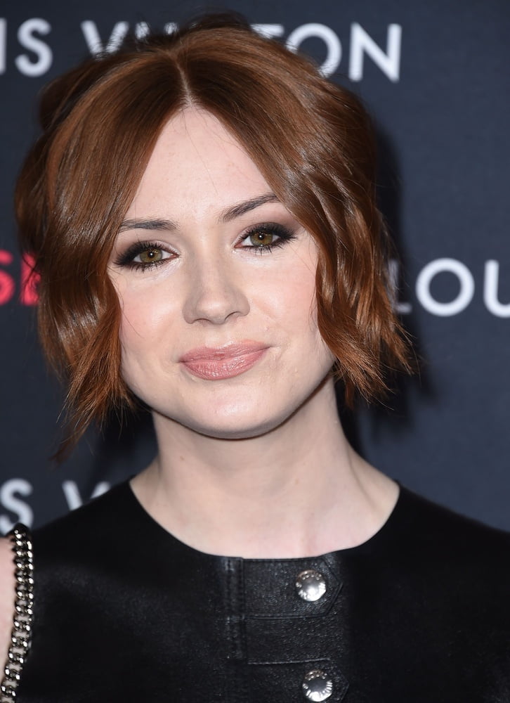 Karen gillan - vestito di pelle
 #89384936