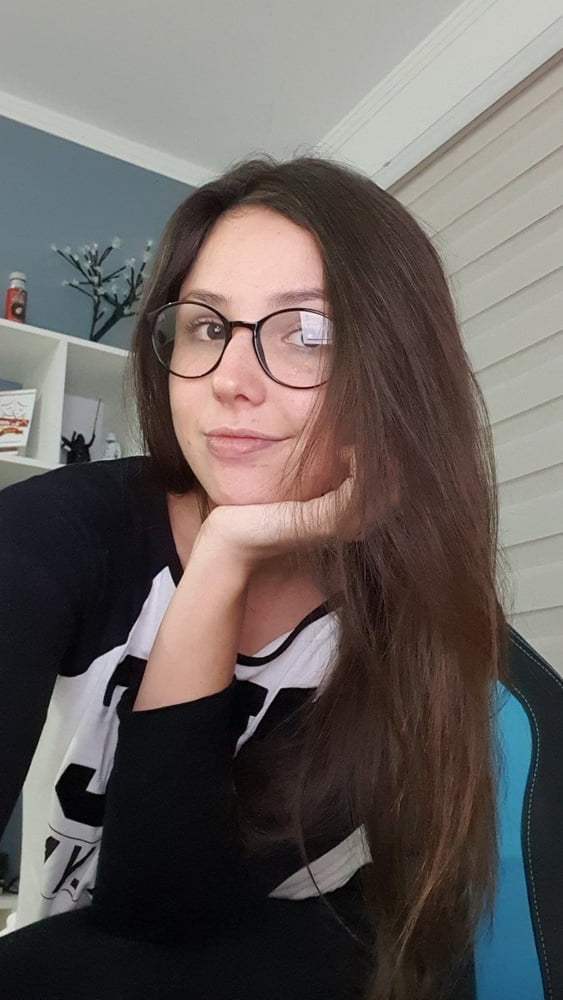 Hallo!!!!!!
 #87426258