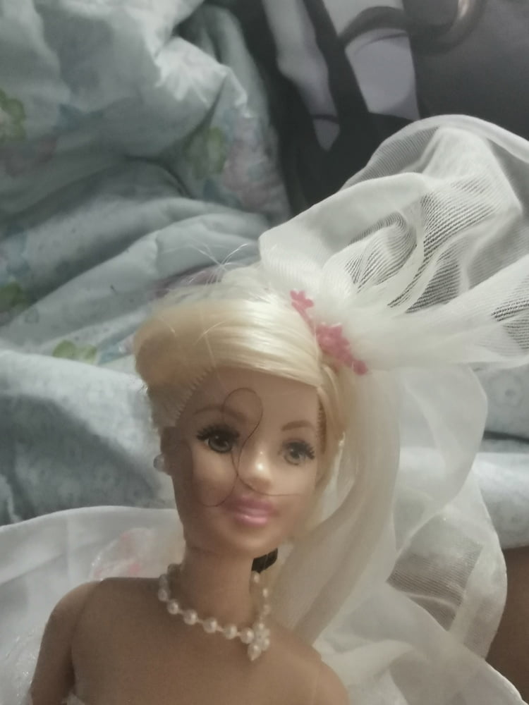 Mon sexe poupée barbie
 #98707968