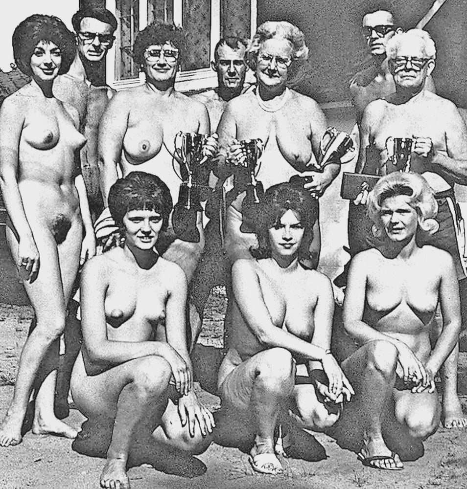 Mujeres peludas cuerpo peludo
 #103985689