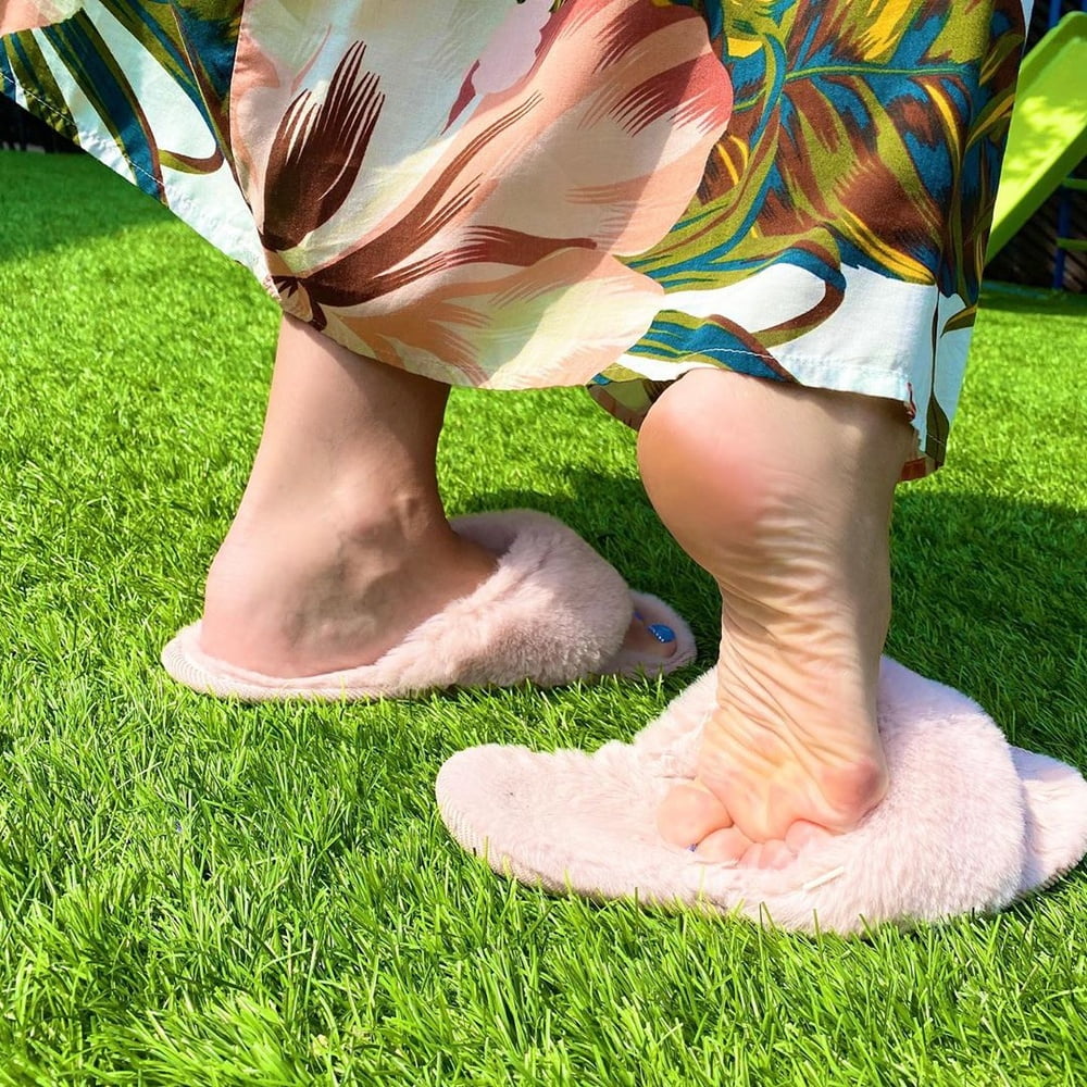 Sexy Foot Goddess (feet, barefoot, Insta, Milf) #80577588
