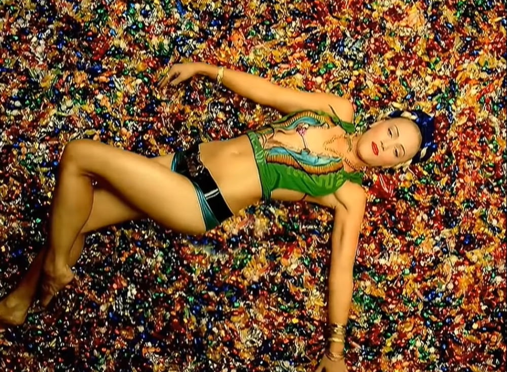 Gwen Stefani rolling in candy
 #87507096