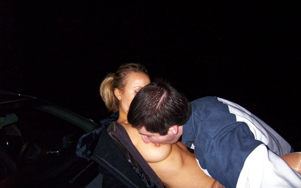 Chienne offerte
 #92783712