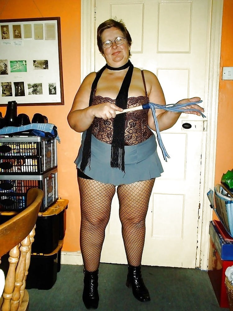 古い女性
 #99639602