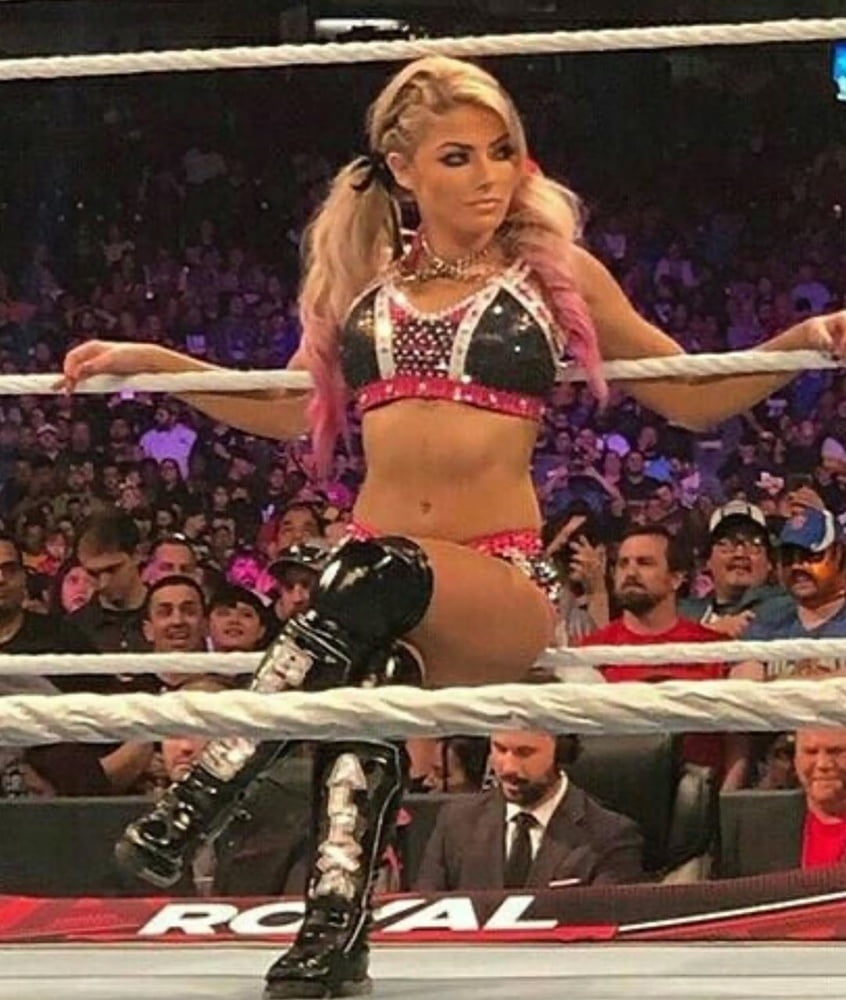 Wwe flittchen alexa bliss "bereit trinken ihre fuckin wichse liebe"
 #103614796