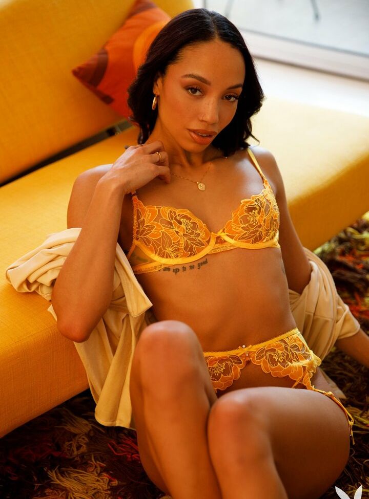 Alexis Tae desnuda #108260286