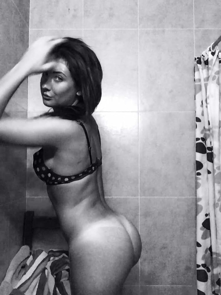 Private life of Emily K (England) #102052992