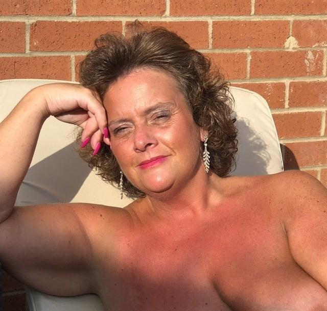 Joanne, sexy UK Chunky MILF Slut #89573073