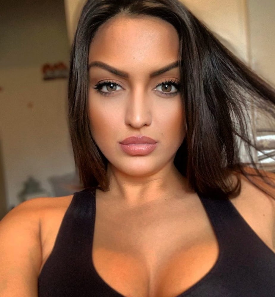 Random Hot Bitches #93674858