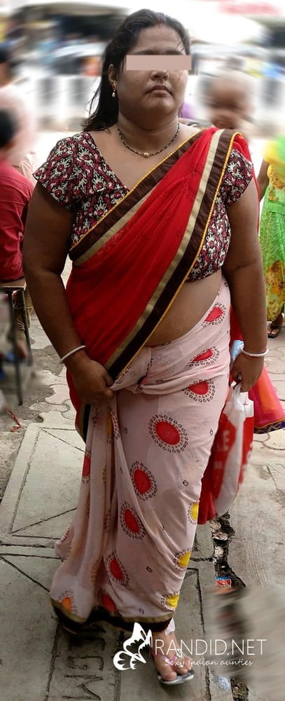 Bhabhi aunty caught outdoor hot #102674505
