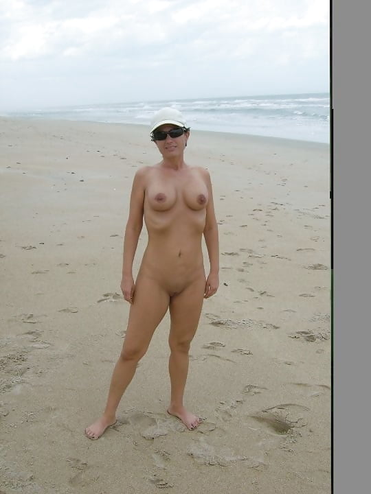 Women, get naked in my galleries? #100139290