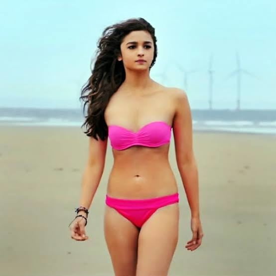 Alia bhatt ki sexy chut
 #105021416