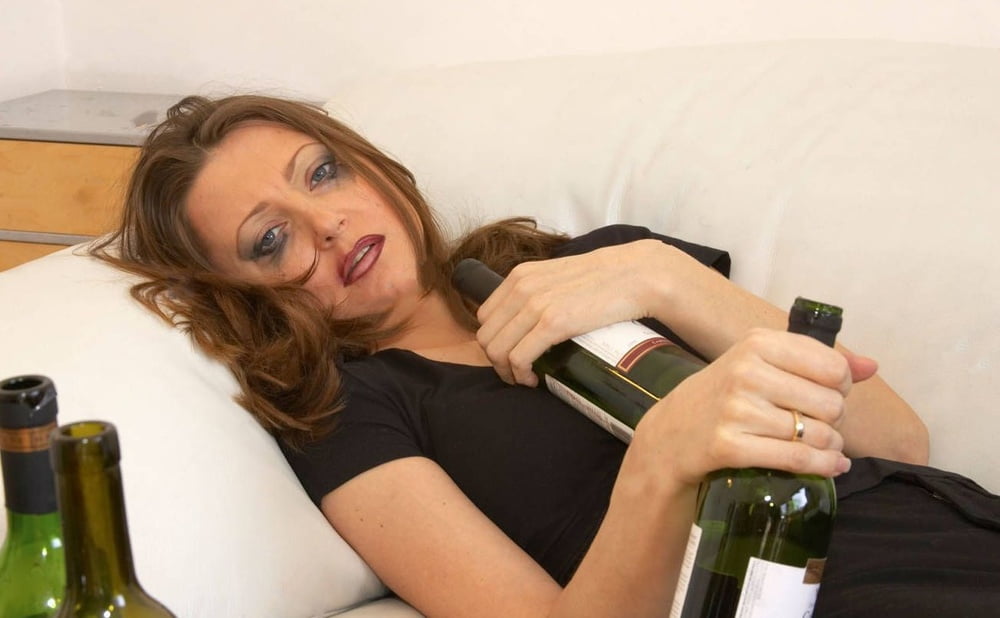 Feliz madura 04
 #94007372