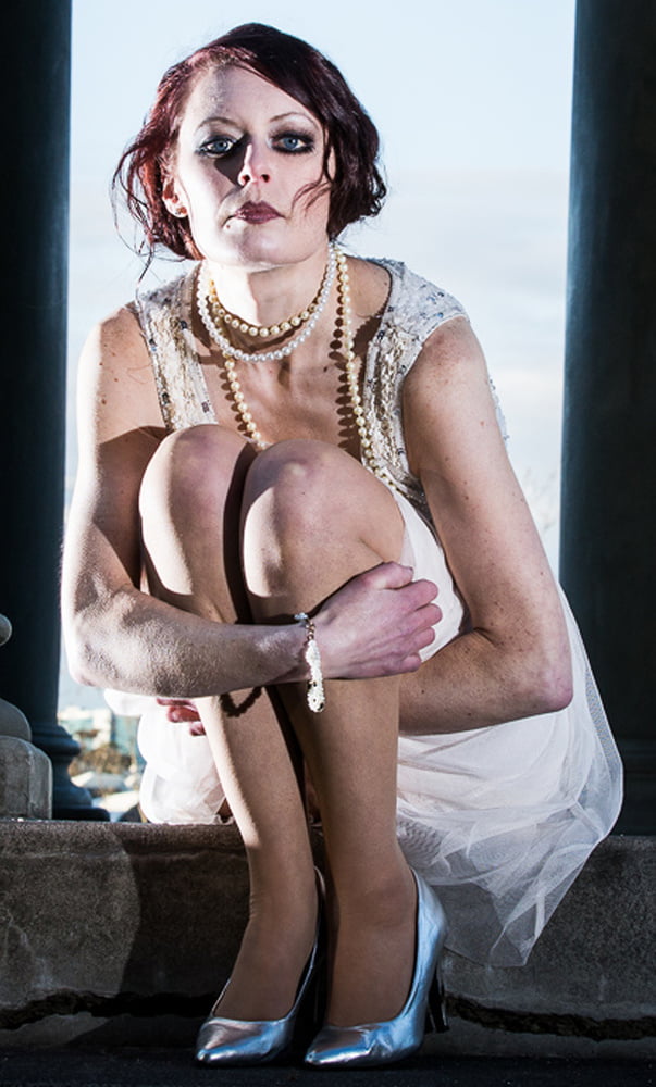 Feliz madura 04
 #94007403