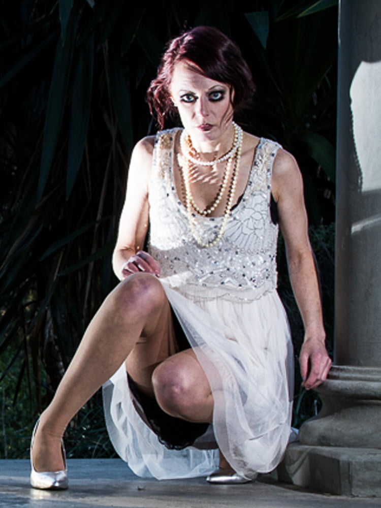 Feliz madura 04
 #94007405