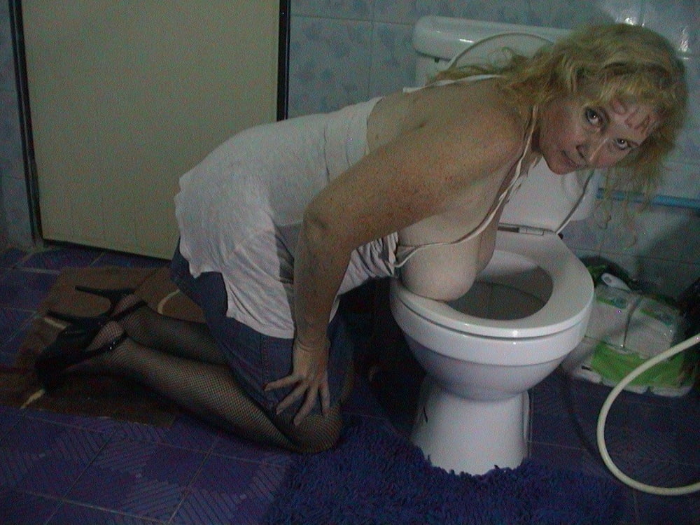 Feliz madura 04
 #94007411